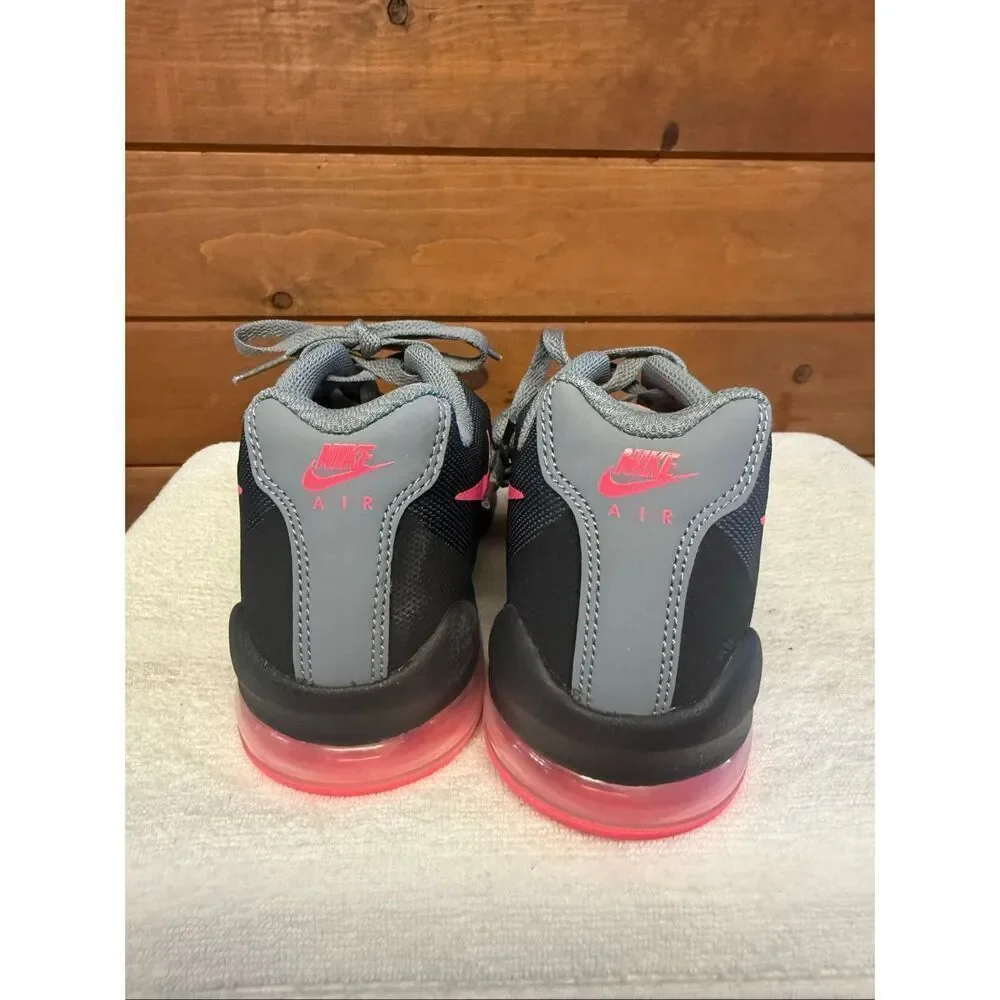 Nike Sz 6.5 Youth Air Max Invigor running sneakers black, cool grey, racer pink